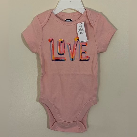 NWT Old Navy pink “Love” onsie for baby girl, size 6-12m - Picture 3 of 4